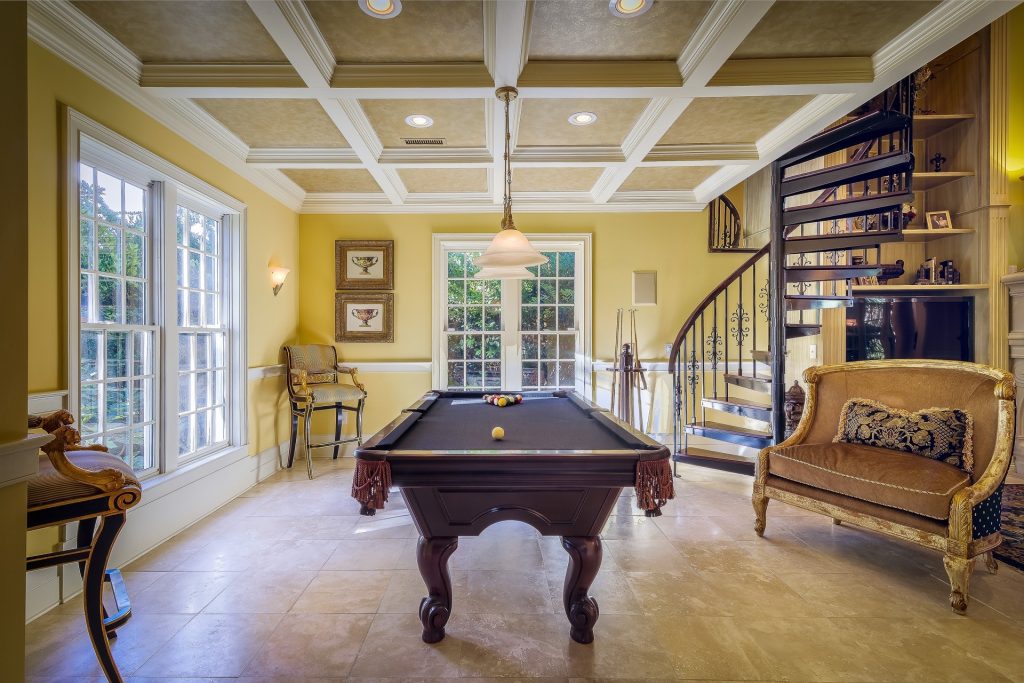 crown molding installation